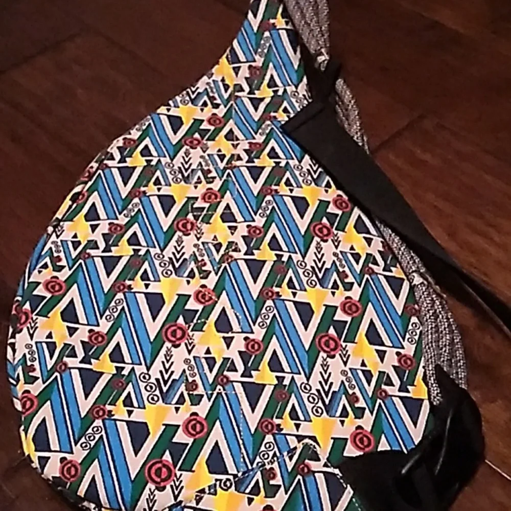 KAVU Geometric Pattern Rope Sling‎ Bag Backpack Retro 90s Style Multi-Color
